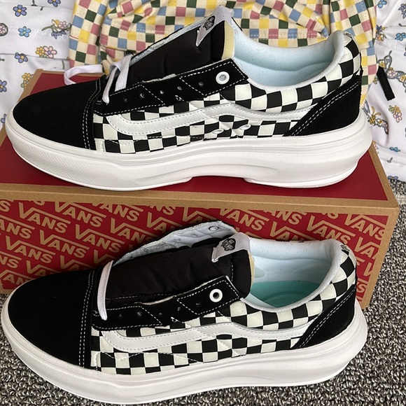 Vans Men’s Old Skool Over
Checkerboard Black/Checkered 
VN0A7Q5E95Y Platforms - Picture 2 of 16